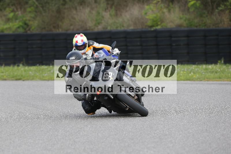 /53 16.09.2025 Track Day Domi Aegerter ADR/Gruppe rot/12